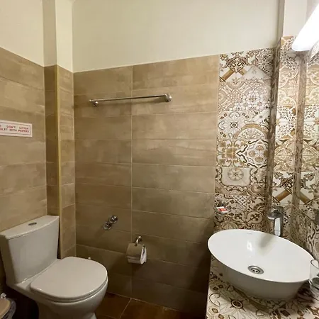 Mariannis Aparthotel 3*